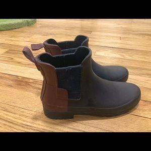 Hunter Chelsea style rain boot